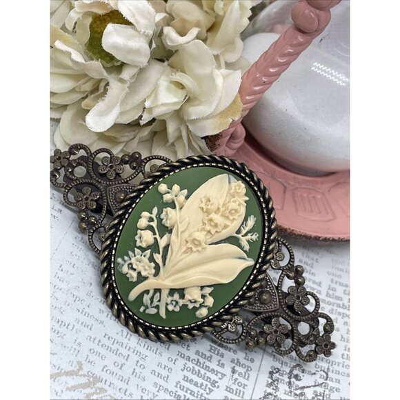 Lily Valley Green Victorian Flower Cameo Wedding Pin Hair Clip Jewelry Comb - Picture 3 of 10